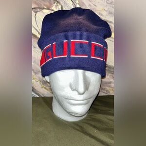 Gucci Men's Navy and Red Logo beanie hat